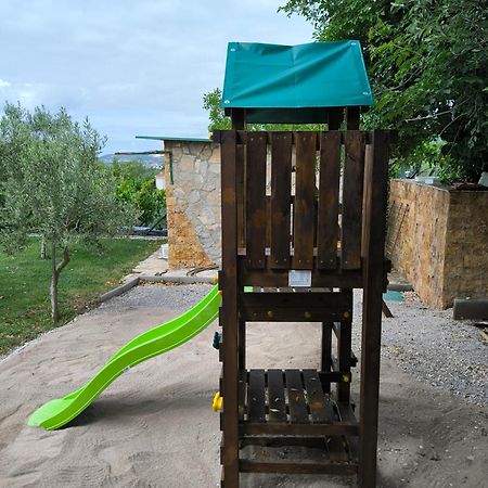 Home Away From Home With Outdoor Pool, Botanical Garden And A Beautiful Sea View Kaštela Exteriér fotografie