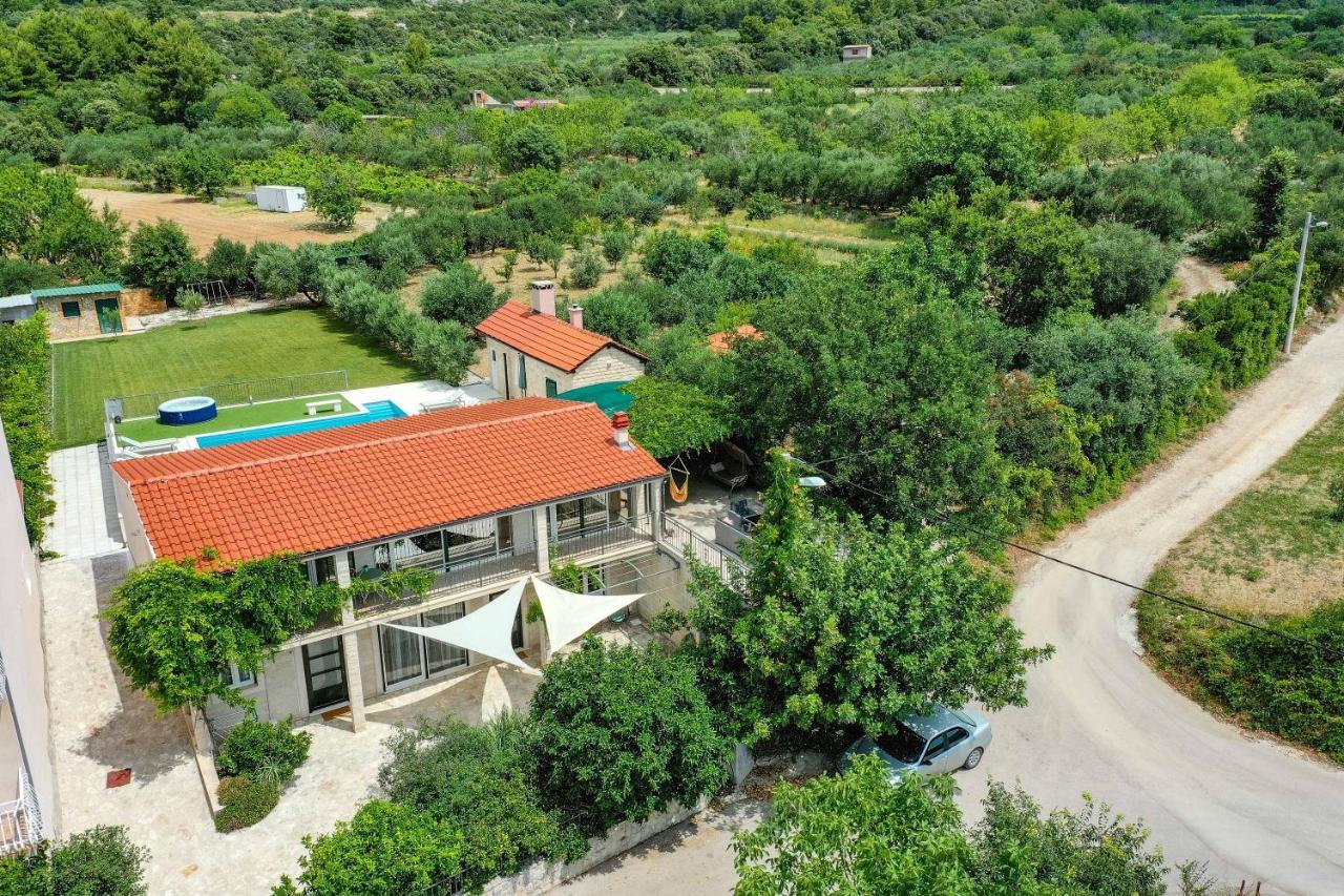 Home Away From Home With Outdoor Pool, Botanical Garden And A Beautiful Sea View Kaštela Exteriér fotografie