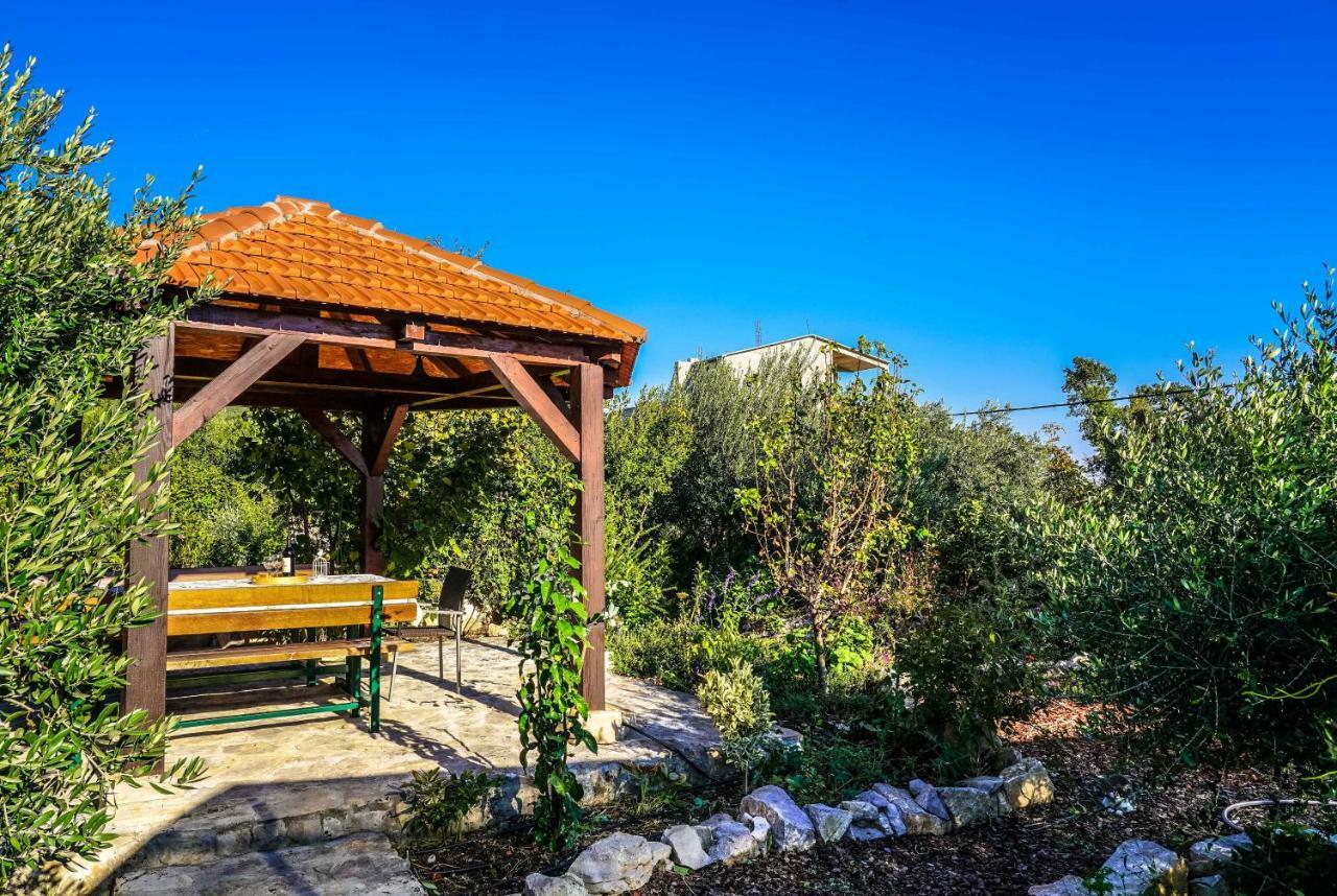 Home Away From Home With Outdoor Pool, Botanical Garden And A Beautiful Sea View Kaštela Exteriér fotografie