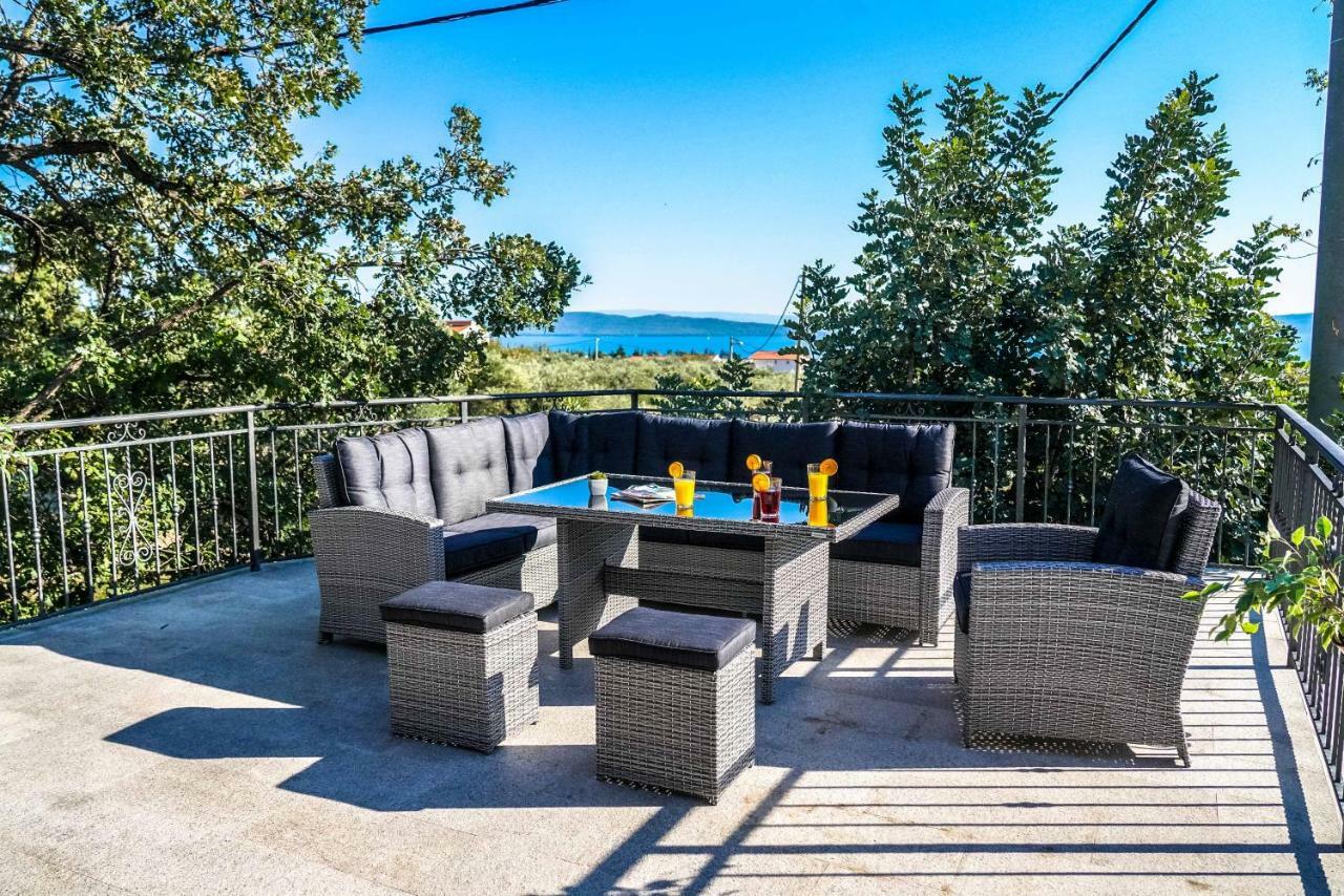Home Away From Home With Outdoor Pool, Botanical Garden And A Beautiful Sea View Kaštela Exteriér fotografie