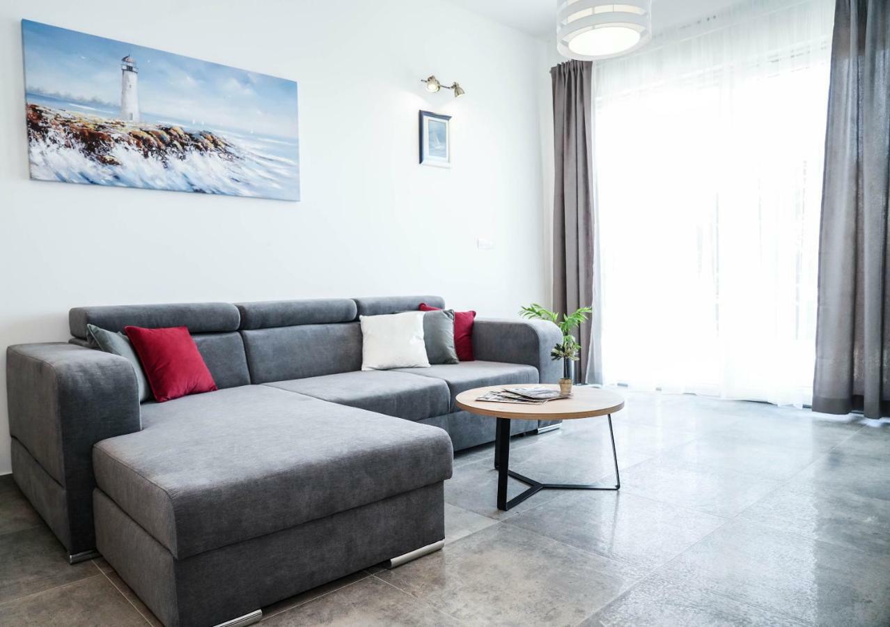 Home Away From Home With Outdoor Pool, Botanical Garden And A Beautiful Sea View Kaštela Exteriér fotografie