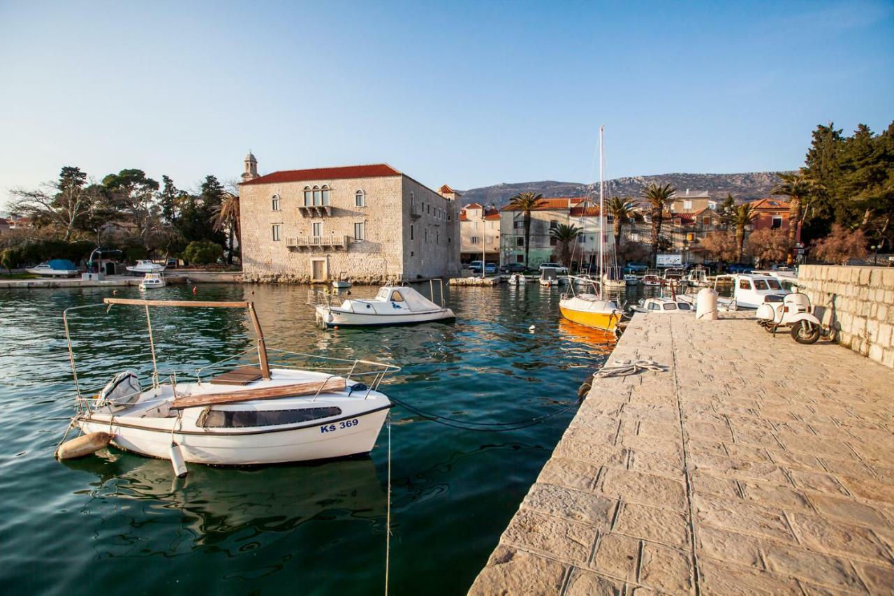 Home Away From Home With Outdoor Pool, Botanical Garden And A Beautiful Sea View Kaštela Exteriér fotografie